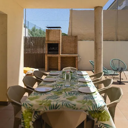 Holiday home Casa Con Piscina Privada, Pista De Petanca Y Cerca De La Playa - Es-325-11 *