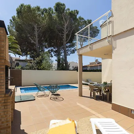 Holiday home Casa Con Piscina Privada, Pista De Petanca Y Cerca De La Playa - Es-325-11 Torroella De Montgri