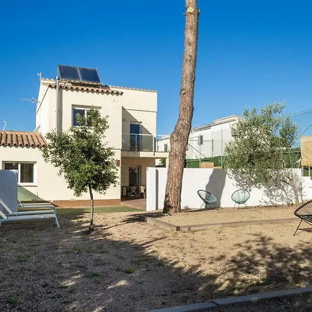 Casa Con Piscina Privada, Pista De Petanca Y Cerca De La Playa - Es-325-11 * Torroella De Montgri