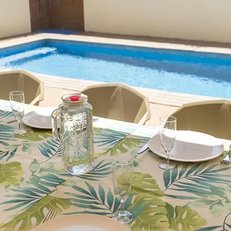 Hébergement de vacances Casa Con Piscina Privada, Pista De Petanca Y Cerca De La Playa - Es-325-11 *