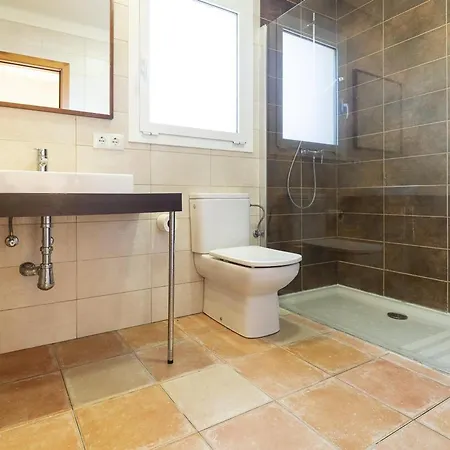Casa Con Piscina Privada, Pista De Petanca Y Cerca De La Playa - Es-325-11